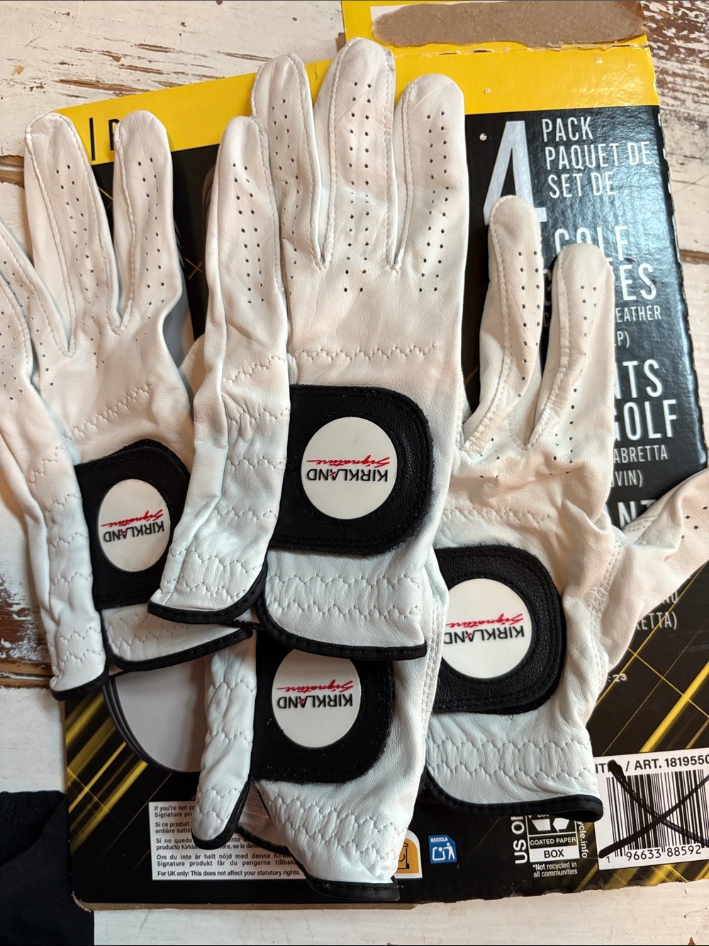 Kirkland Signature White and Black Leather Golf Glove 4-Pack size small